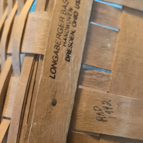 Longaberger Woven Harvest Basket 1992 - Picture 3 of 7